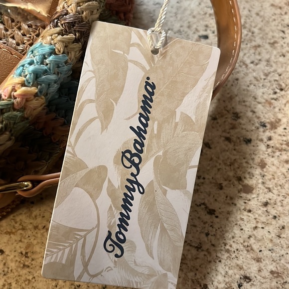 NEW NWT TOMMY BAHAMA Straw-Striped Backpack MULTI COLOR Brown Pink Zip Around - Picture 9 of 10